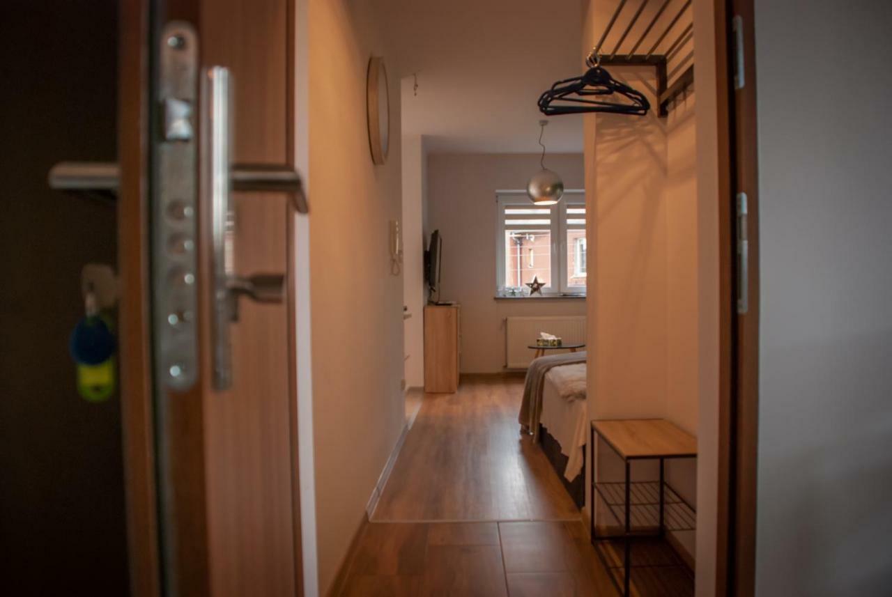 Noclegi "Boczna 5A" Apartamenty Goscinne Szczawno-Zdroj Extérieur photo