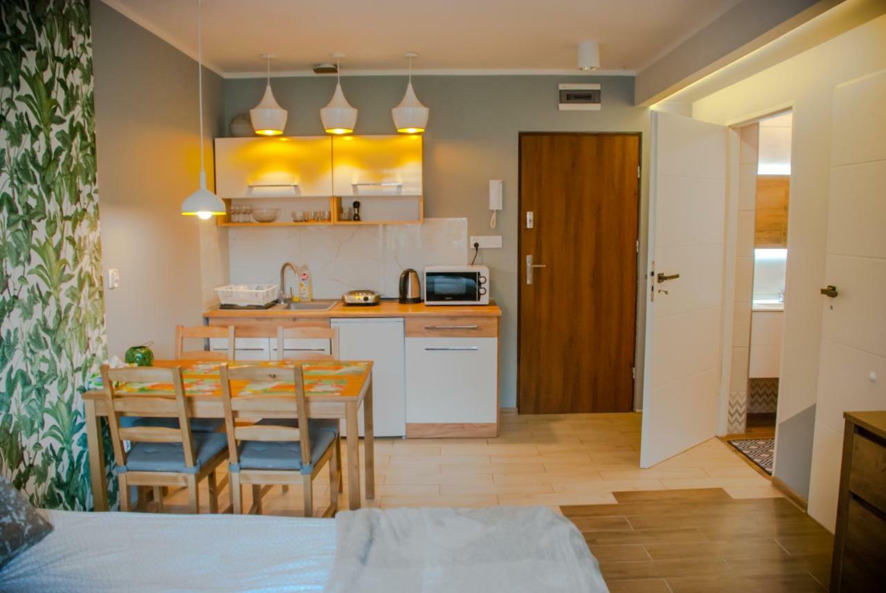 Noclegi "Boczna 5A" Apartamenty Goscinne Szczawno-Zdroj Extérieur photo