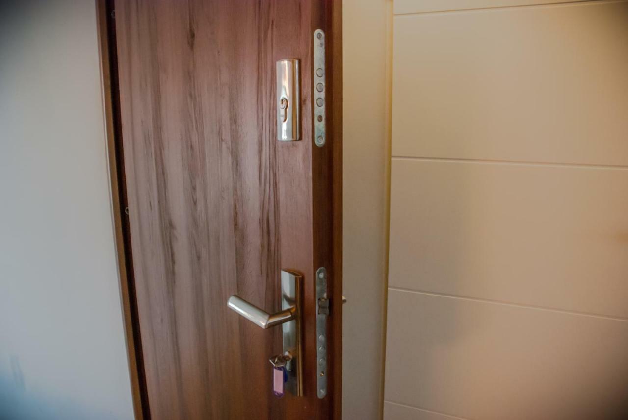 Noclegi "Boczna 5A" Apartamenty Goscinne Szczawno-Zdroj Extérieur photo