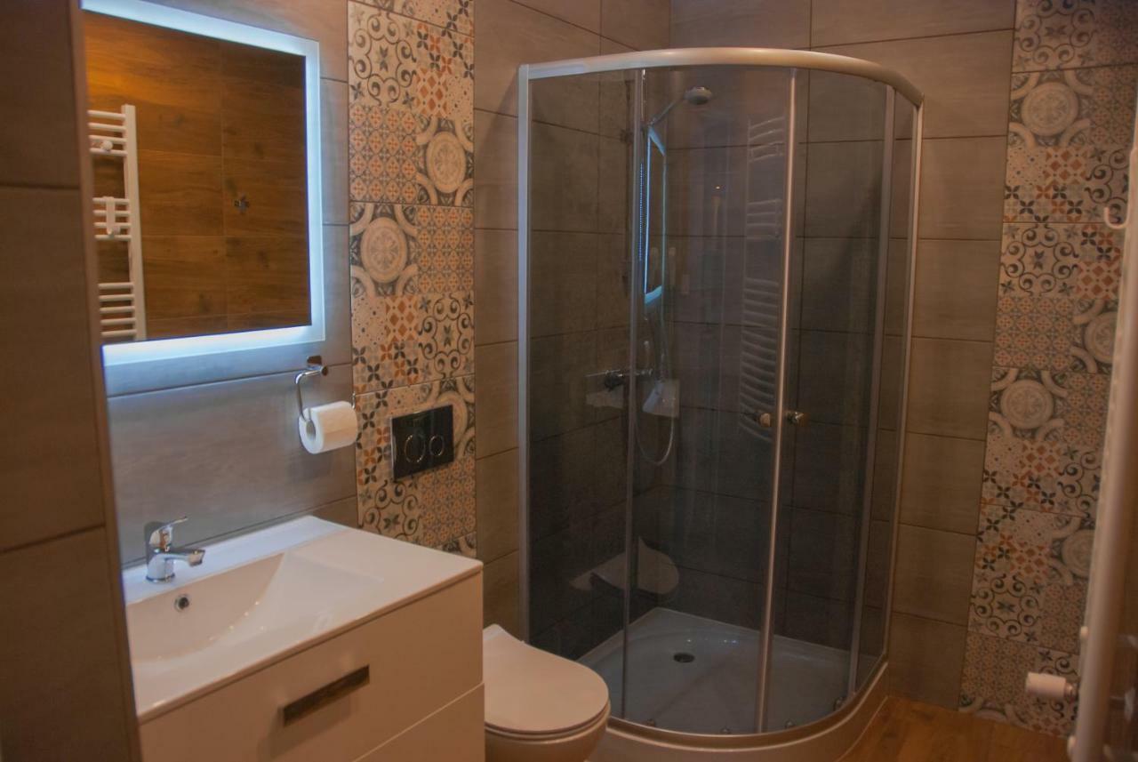 Noclegi "Boczna 5A" Apartamenty Goscinne Szczawno-Zdroj Extérieur photo